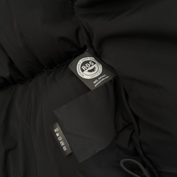 ARITZIA BABATON Black Puffer Park City Down Jacket - Picture 4 of 5